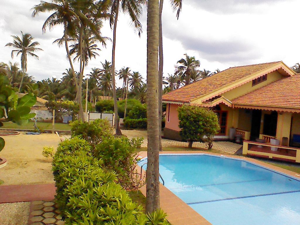 Villa Sea Breeze Kepungoda Екстер'єр фото
