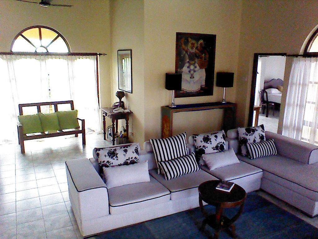 Villa Sea Breeze Kepungoda Екстер'єр фото