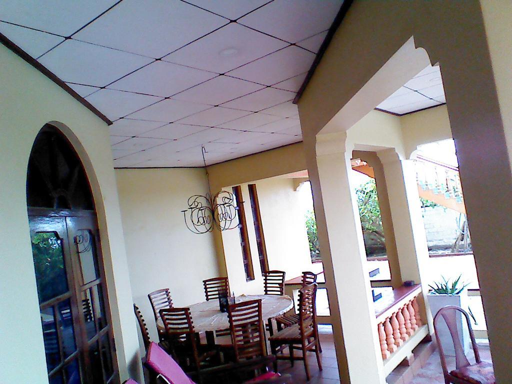 Villa Sea Breeze Kepungoda Екстер'єр фото